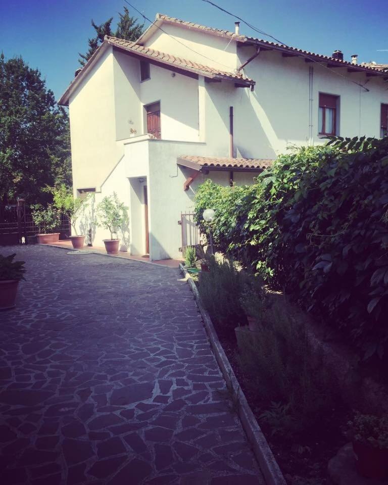 Hotel Boni Cerri Spoleto Exterior photo